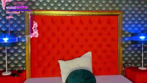 Snapshot of valleriejonnes chatting on March 2025 09:10:02 AM Valerie Val V online show from March 2025 09:10:02 AM