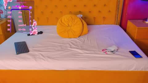 Snapshot of valleriejonnes chatting on March 2025 07:54:01 AM Valerie Val V online show from March 2025 07:54:01 AM