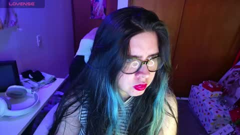 Im Violet online show from December 2024 12:12:02 AM