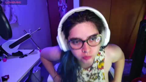 Im Violet online show from February 2025 02:18:01 AM