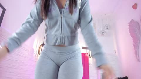 Snapshot of valloletsamar chatting on January 2025 11:28:02 AM Vallolet Peach online show from January 2025 11:28:02 AM