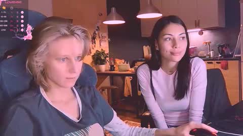 Snapshot of valorant_girl chatting on October 2025 04:35:01 PM Little Devil online show from October 2025 04:35:01 PM