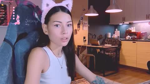 Snapshot of valorant_girl chatting on October 2025 05:15:02 PM Little Devil online show from October 2025 05:15:02 PM