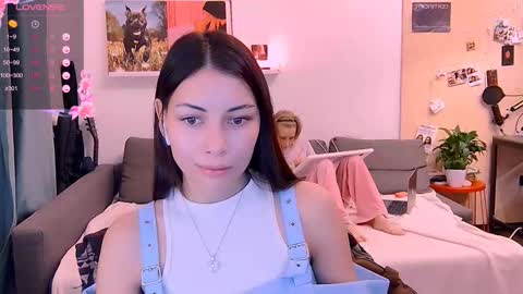 Snapshot of valorant_girl chatting on November 2025 03:34:02 PM Little Devil online show from November 2025 03:34:02 PM