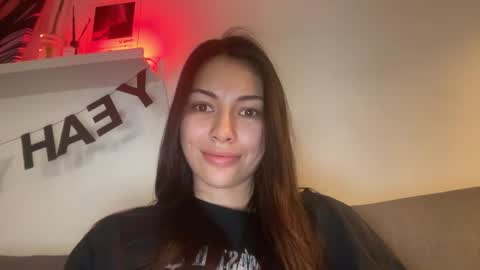 Snapshot of valorant_girl chatting on November 2025 05:45:01 PM Little Devil online show from November 2025 05:45:01 PM