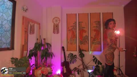      online show from October 2025 09:35:02 PM