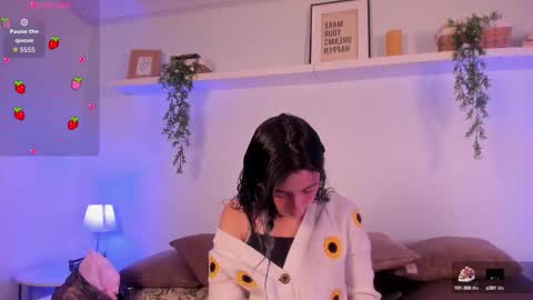 vamp  online show from October 2025 08:21:02 PM