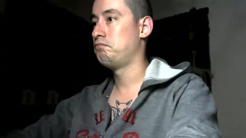 Snapshot of vampireathome chatting on October 2025 04:13:01 AM vampireathome online show from October 2025 04:13:01 AM