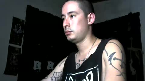 Snapshot of vampireathome chatting on October 2025 05:18:02 AM vampireathome online show from October 2025 05:18:02 AM