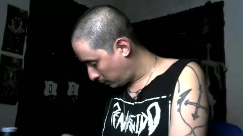 Snapshot of vampireathome chatting on October 2025 06:21:01 AM vampireathome online show from October 2025 06:21:01 AM