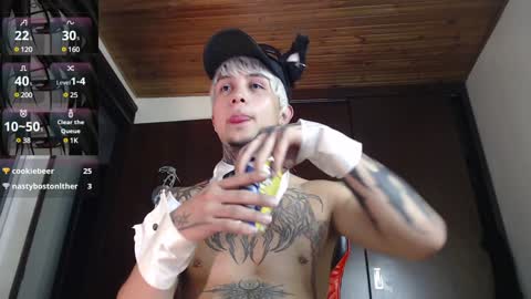 david guzman i model independenthelp me with a thumbs up online show from December 2024 11:31:02 PM