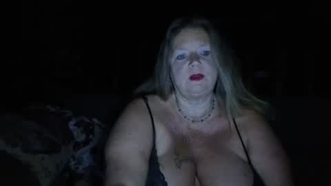 vampwoman online show from September 2025 05:00:02 AM