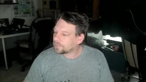 Snapshot of vandonh chatting on November 2025 04:12:02 PM vandonh online show from November 2025 04:12:02 PM