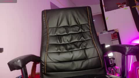 Snapshot of vanebutterfly chatting on November 2025 01:38:01 AM Vanesa Santana online show from November 2025 01:38:01 AM