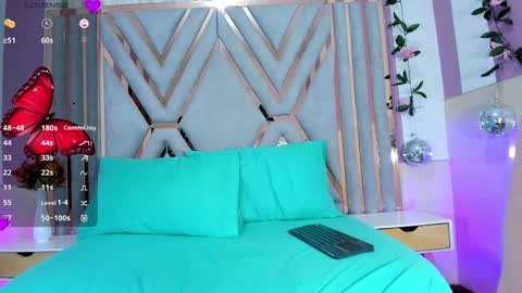 Snapshot of vanesaa_mejia chatting on December 2025 04:32:01 AM vanesaa_mejia online show from December 2025 04:32:01 AM