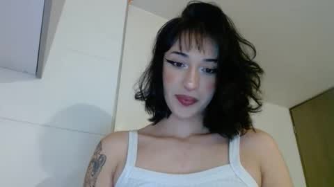 Vans online show from October 2025 05:42:02 AM