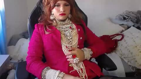 Snapshot of vanesacrossri chatting on October 2025 08:11:01 AM vanesacrossri online show from October 2025 08:11:01 AM