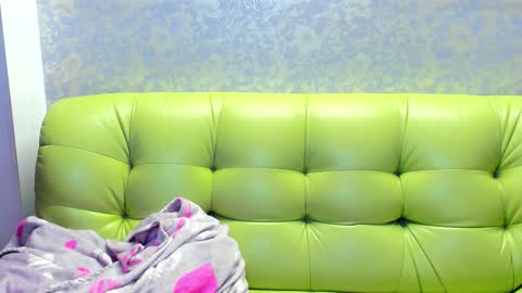 Snapshot of vanessa_florence chatting on November 2025 01:29:01 AM RUSSIAN BARBIE BABE online show from November 2025 01:29:01 AM