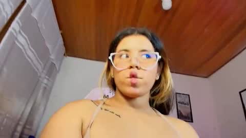 kamila online show from September 2025 04:27:01 AM
