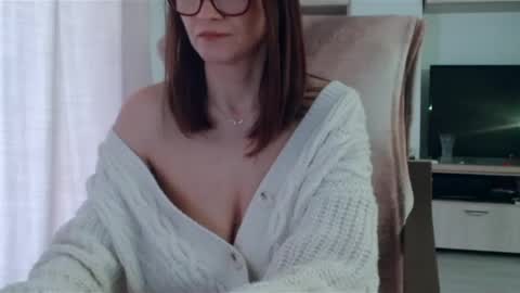 Vanessa online show from February 2025 11:25:01 AM