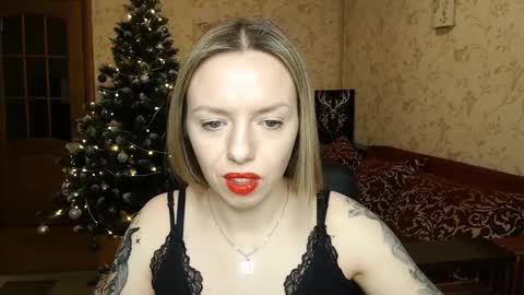 VanillaMuffin online show from January 2025 11:15:01 AM