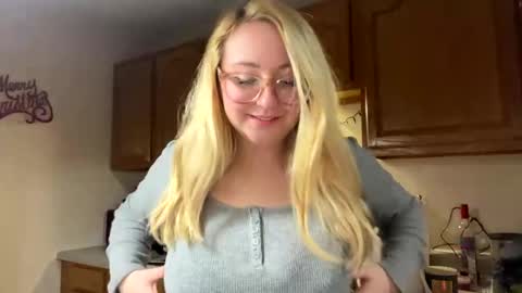 vanillapuddingpie online show from December 2024 02:41:02 AM