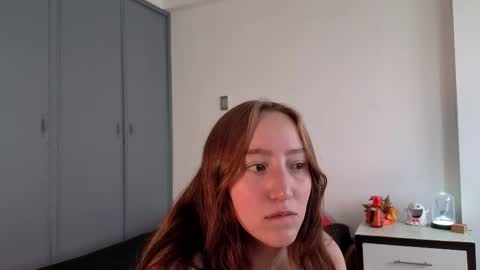 Snapshot of vanlet chatting on October 2025 12:16:01 PM Elizabeth online show from October 2025 12:16:01 PM