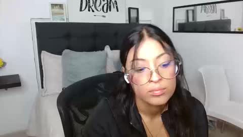 vane online show from September 2025 08:36:02 PM