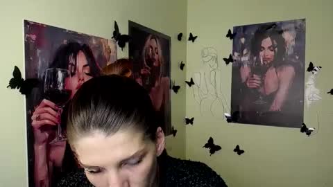 Snapshot of vanrey_ chatting on March 2025 07:32:02 AM Vanessa online show from March 2025 07:32:02 AM