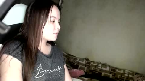 Snapshot of var_kiss chatting on November 2025 11:18:02 AM Var Kiss online show from November 2025 11:18:02 AM