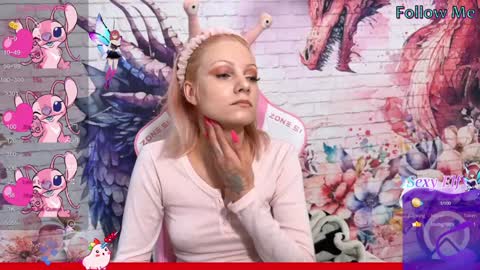 Vasya Sylvia online show from December 2024 12:03:01 PM