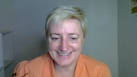 Snapshot of vea_motty chatting on November 2025 01:20:01 PM vea_motty online show from November 2025 01:20:01 PM