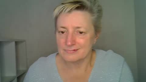 Snapshot of vea_motty chatting on December 2025 10:30:01 AM vea_motty online show from December 2025 10:30:01 AM