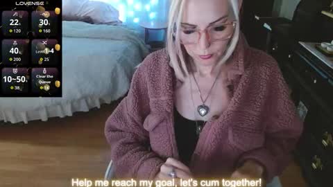 Snapshot of veafreeze chatting on October 2025 06:04:01 AM veafreeze online show from October 2025 06:04:01 AM