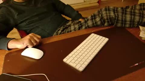 Snapshot of vedatsirke chatting on October 2025 03:40:01 AM vedatsirke online show from October 2025 03:40:01 AM