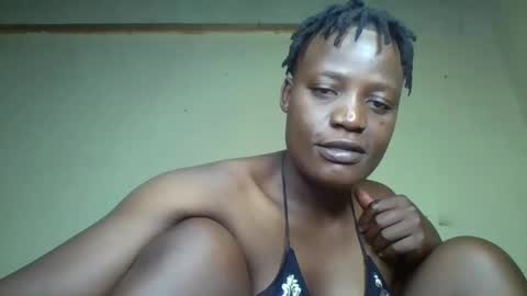 Snapshot of vee_tommy chatting on December 2024 03:04:01 AM Vee tommy online show from December 2024 03:04:01 AM