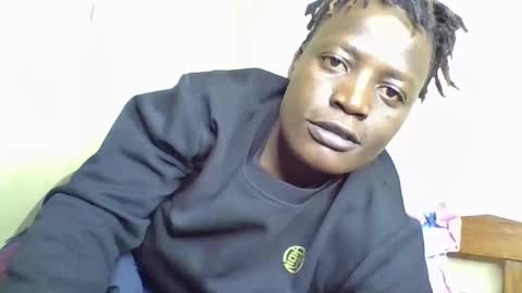 Snapshot of vee_tommy chatting on January 2025 09:15:02 PM Vee tommy online show from January 2025 09:15:02 PM