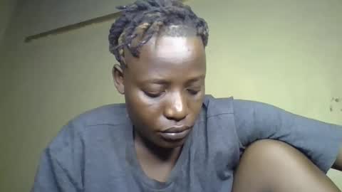 Snapshot of vee_tommy chatting on January 2025 08:38:02 AM Vee tommy online show from January 2025 08:38:02 AM