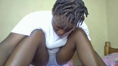 Snapshot of vee_tommy chatting on January 2025 04:08:01 AM Vee tommy online show from January 2025 04:08:01 AM