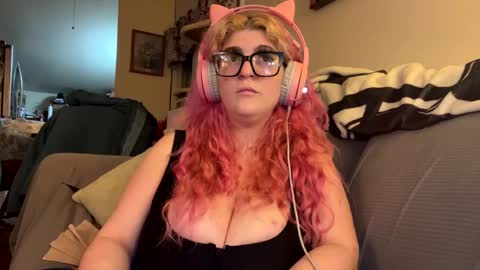 Snapshot of veelehanex3 chatting on December 2024 11:23:02 PM Veronica Lehane online show from December 2024 11:23:02 PM