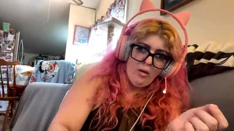 Snapshot of veelehanex3 chatting on December 2024 06:04:02 PM Veronica Lehane online show from December 2024 06:04:02 PM