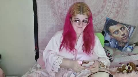 Snapshot of veelehanex3 chatting on January 2025 04:25:02 PM Veronica Lehane online show from January 2025 04:25:02 PM