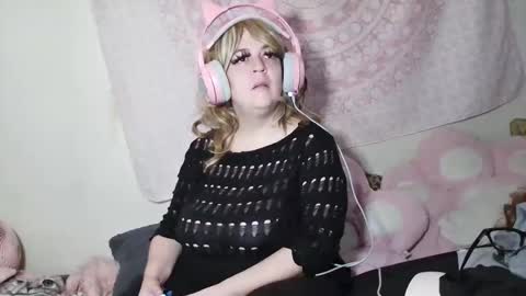 Veronica Lehane online show from October 2025 05:46:02 PM