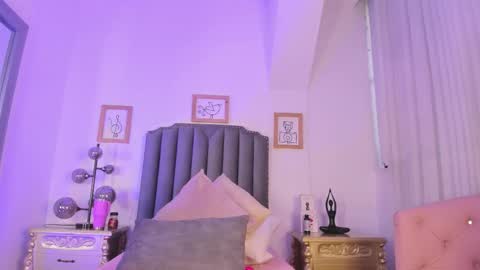 Snapshot of vega__16 chatting on September 2025 11:46:02 AM online show from September 2025 11:46:02 AM