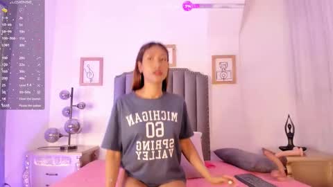 Snapshot of vega__16 chatting on October 2025 11:52:02 AM online show from October 2025 11:52:02 AM