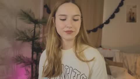 Maria online show from October 2025 01:45:02 PM