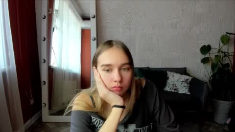 Barbara online show from October 2025 10:01:01 AM