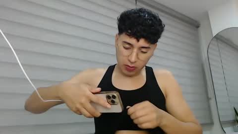 Snapshot of velascosexyboy chatting on March 2025 02:38:02 AM velascosexyboy online show from March 2025 02:38:02 AM