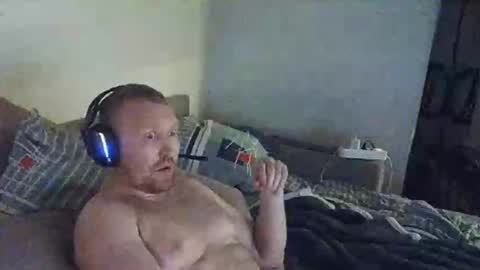 Snapshot of velikiibelyi17 chatting on December 2025 02:10:02 PM Deniel online show from December 2025 02:10:02 PM