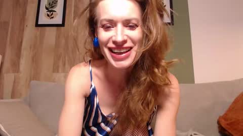 Lia Lin online show from October 2025 04:59:02 PM